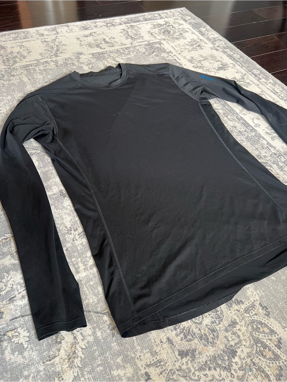 Arc’teryx long sleeve base layer shirt
